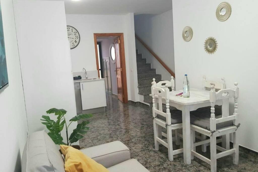 Tarajalejo Beach E Apartamento Exterior foto